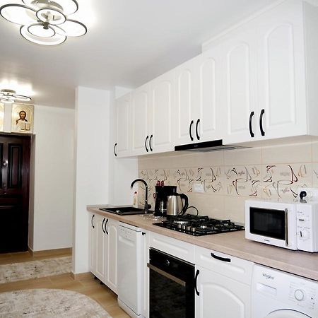 Apartament David 큼홀룸그몰도베네스크 외부 사진