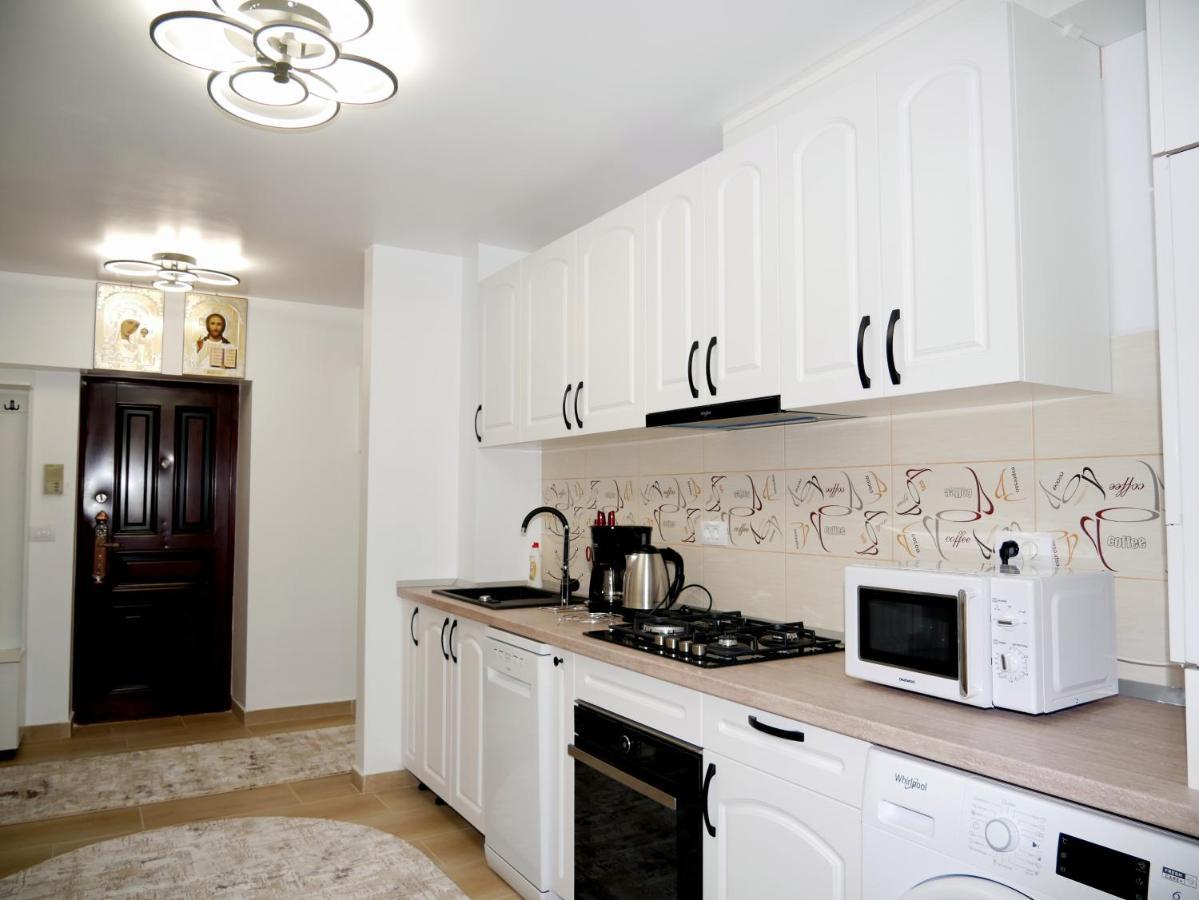Apartament David 큼홀룸그몰도베네스크 외부 사진