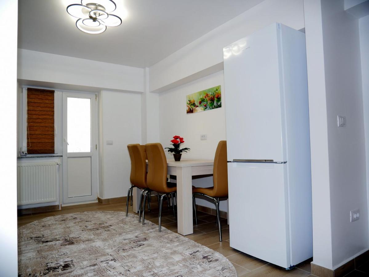Apartament David 큼홀룸그몰도베네스크 외부 사진