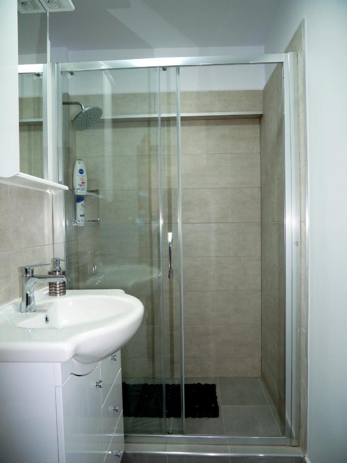 Apartament David 큼홀룸그몰도베네스크 외부 사진