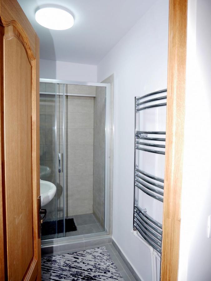 Apartament David 큼홀룸그몰도베네스크 외부 사진